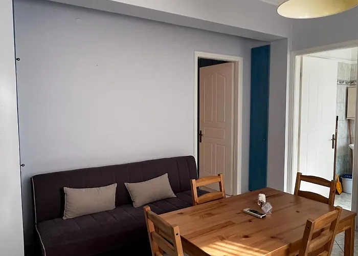 Esperia Apartament *